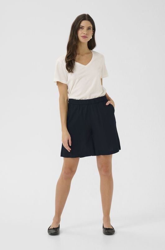 Crventa - Shorts - Pitch Black - 70% Viscose 30% Linnen