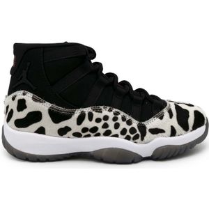 Sneakers Nike Jordan11 Animal Instint Zwart - Maat 39