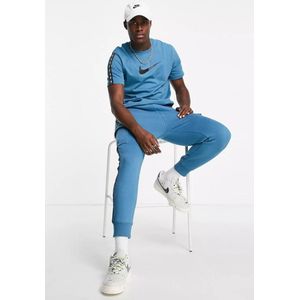 Nike - Sportswear Club - T-shirt - Stormblauw