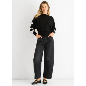 Zwarte gebreide trui met halve ronde hals en strik