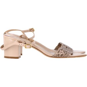 Salvatore Ferragamo Laser Cut Sandalen Hakken in Nude Leer