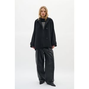 InWear - Zwarte Jas - Dames - Lange Mouwen - Grote Knopen