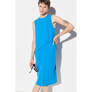 Robe ample sans manches à col ras du cou