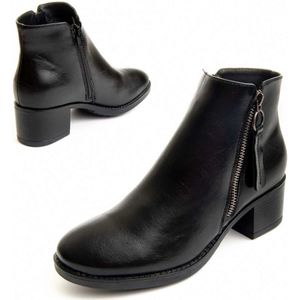 Montevita Heel Ankle Boot Clasice2 In Black