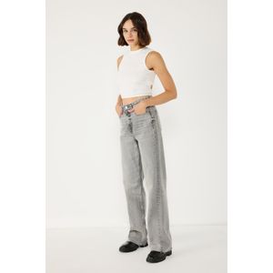 Voorkant Steen-Versierde Vetersluiting Achter Detail T-shirt