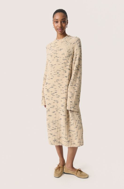 Soaked in Luxury, Dames, Jurken, Beige, Maat: M Wol,