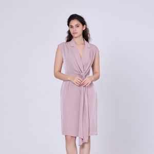 Mat satijnen asymmetrische gedrapeerde paneeljurk