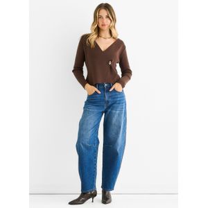 Chocoladekleurig vest met knoopsluiting en compacte breistijl