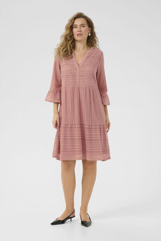 Cream - Nostalgia Rose - Geborduurde Jurk - Roze