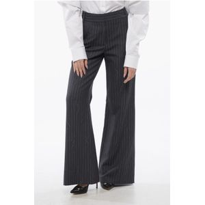 Breed gesneden FORGED IRON-broek met krijtstreep in grijs