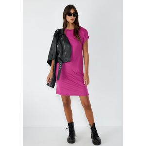 Robe basique à manches courtes