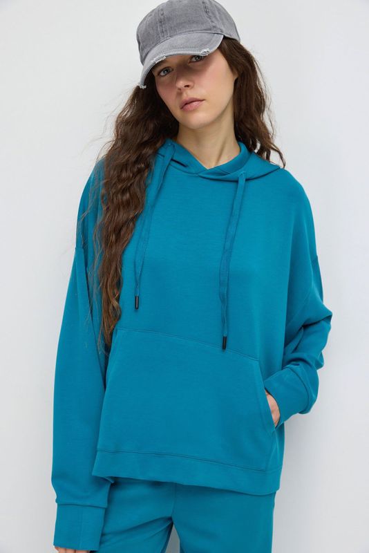 Sweat à capuche en tissu doux au toucher