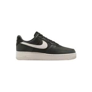 Nike Canvas Sneakers met Suede Swoosh , Green , Heren , Maat: 39 1/2 EU