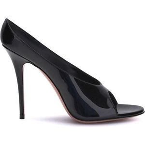 Amina Muaddi Sandalen - Anok 105 Patent Slippers in zwart