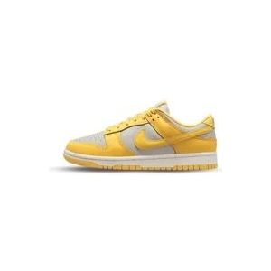 Nike Klieke Leren Sneakers , Yellow , Dames , Maat: 40 1/2 EU