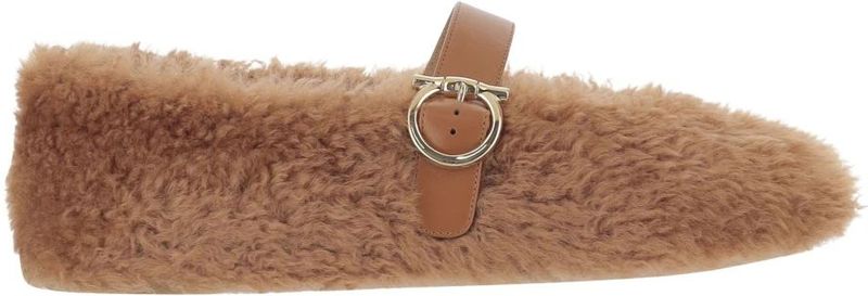 - Rounded Toe Flat Shoes With Low-Profile Sole in bruin