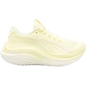 PUMA - MagMax NITRO - Hardloopschoenen - Goud