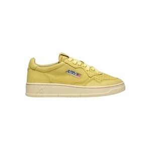 Autry Vintage Lage Top Geitenleren Sneakers , Yellow , Heren , Maat: 35 EU