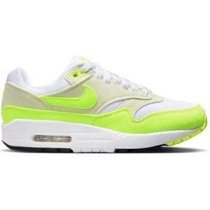 Gele nike schoenen dames hotsell