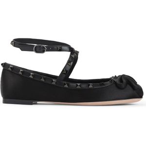 - Black Satin Ballerinas in zwart