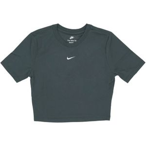 Nike Sportswear Essential