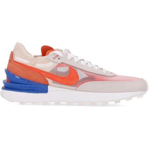 Nike Waffle One Lage Sneakers Wit/Oranje/Rood , Multicolor , Dames , Maat: 35 1/2 EU