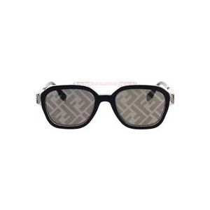 Fendi Glamoureuze geometrische zonnebril met zilveren lenzen , Black , Dames , Maat: 52 MM