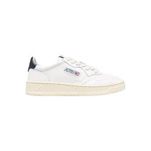 Autry Lage Sneakers , White , Dames , Maat: 36 EU