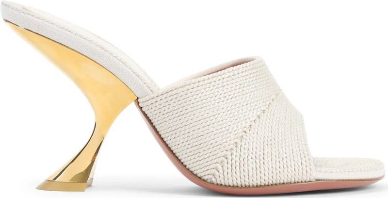 Amina Muaddi Sandalen - Taylor Woven 90 Slipper Sandals in beige
