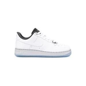 Nike Witte Air Force 1 07 SE Sneakers , White , Dames , Maat: 37 1/2 EU
