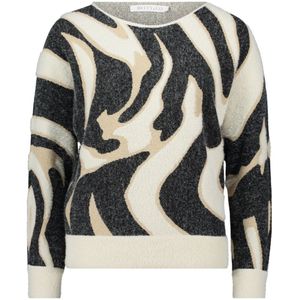 Betty & Co - Gebreide Trui - Wit - Aansluitende Pasvorm - Boot Halslijn