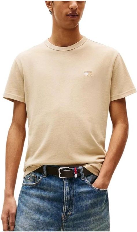 Tommy Jeans - Shirt - Camel - Kwartmouw - Normale Pasvorm