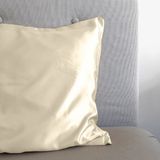 Sleeptime - Satijnen Kussensloop - Felroze - 60x70 cm - 2 Stuks