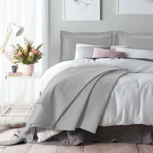 Sleeptime Bedsprei Wave - 260 x 250 + 2 kussenslopen 60x70 - Zilver