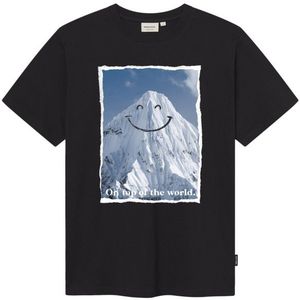 DEDICATED T-Shirt Stockholm Happy Mountain T-shirt (Heren |zwart)