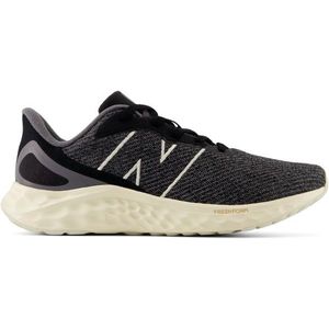 New Balance Fresh Foam Arishi V4 Sneakers (Heren |zwart/beige)