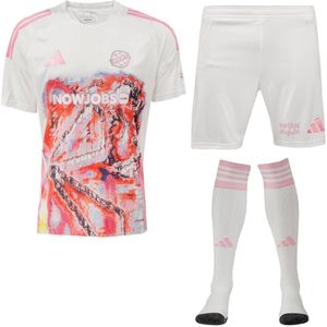 adidas Masters of Madness Racing Pannakoek Voetbaltenue Wit Oranje Roze