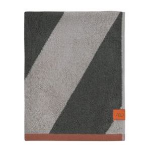 Badlaken Mette Ditmer Diagonal Dark Olive (70 x 133 cm)