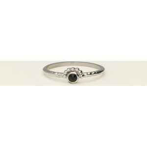 Universe ring met klein zwart steentje