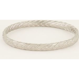 Minimalistisch gevlochten bangle