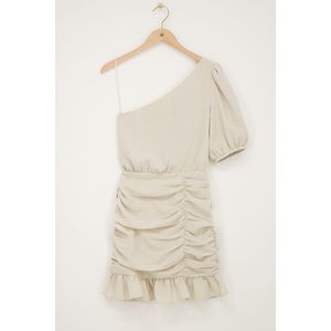 Beige linnen look one-shoulder jurk