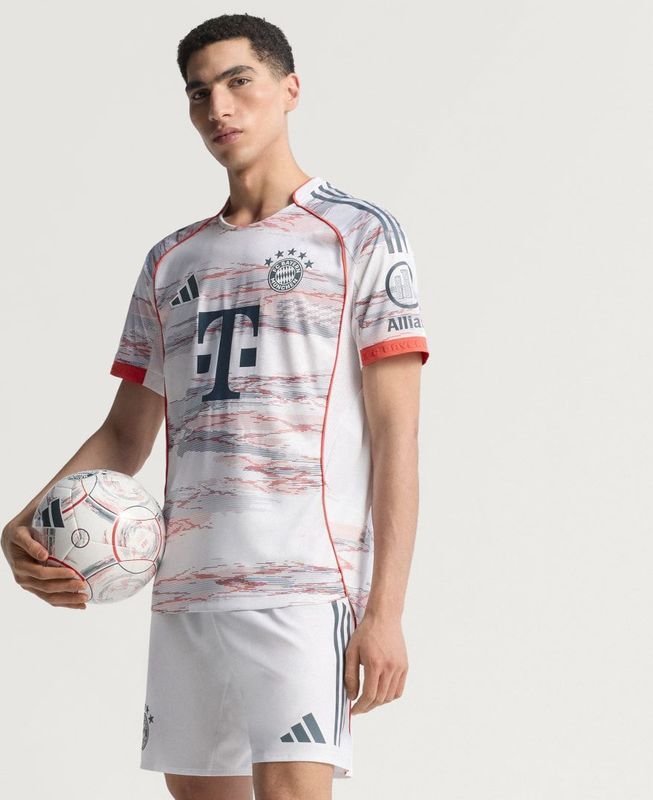 FC Bayern München 25/26 Authentiek Uitshirt