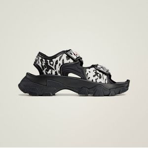 adidas by Stella McCartney Hika Outdoor Sandalen