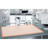 Schrijfonderlegger van papier, Graph, millimeter geruit, wit/oranje, 595x410 mm, 80 g, 30 vel. Ongedateerd.