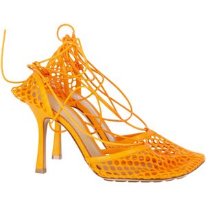 Bottega Veneta Rekbare Vetersandalen in Oranje Leer