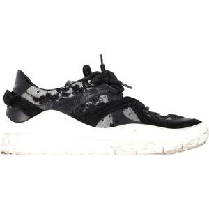 Jimmy Choo Seattle Bloemen Kant Gaas Sneakers in Zwart Leer