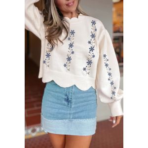 Bloem geborduurde scallop trui