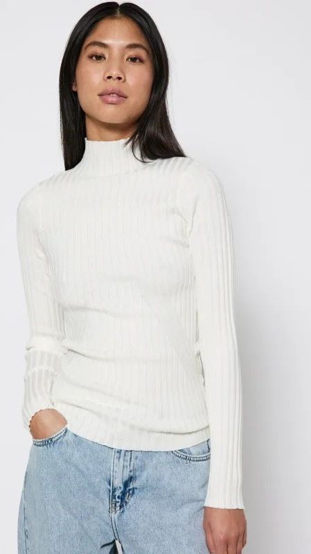 Norr Karlina top off white -