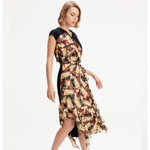 Asymmetrische kleding met grafische print