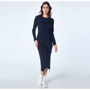 Jurk met asymmetrische structuurlijnen